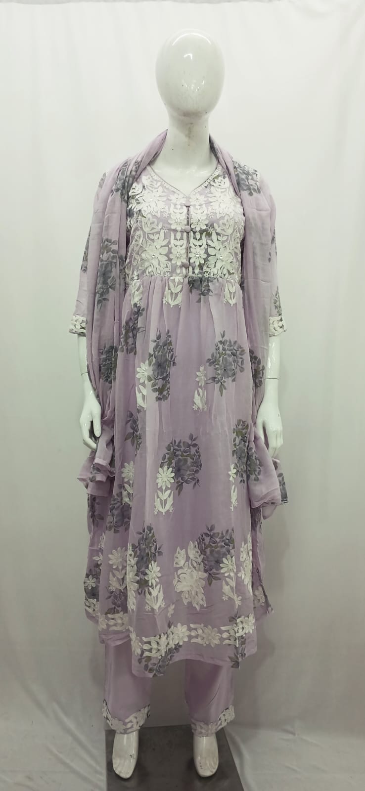 Lilac Bloom Embroidered 3-Piece Kurta Set