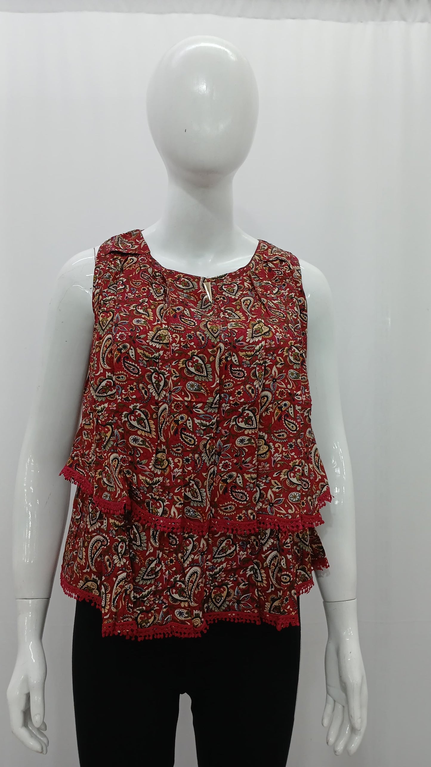 Printed Layered Sleeveless Short Kurti