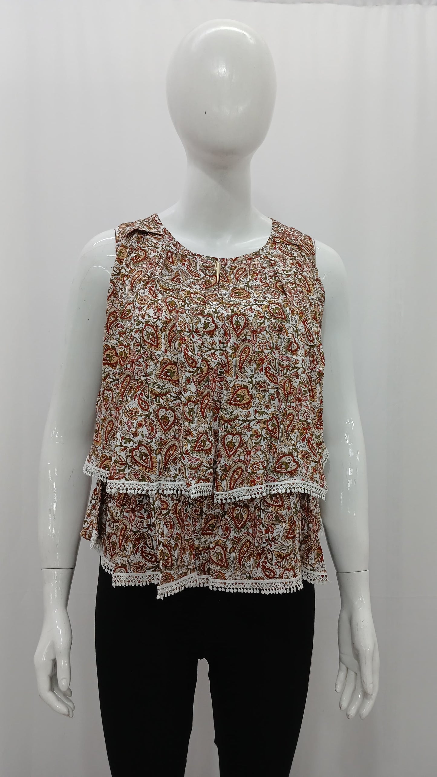 Printed Layered Sleeveless Short Kurti
