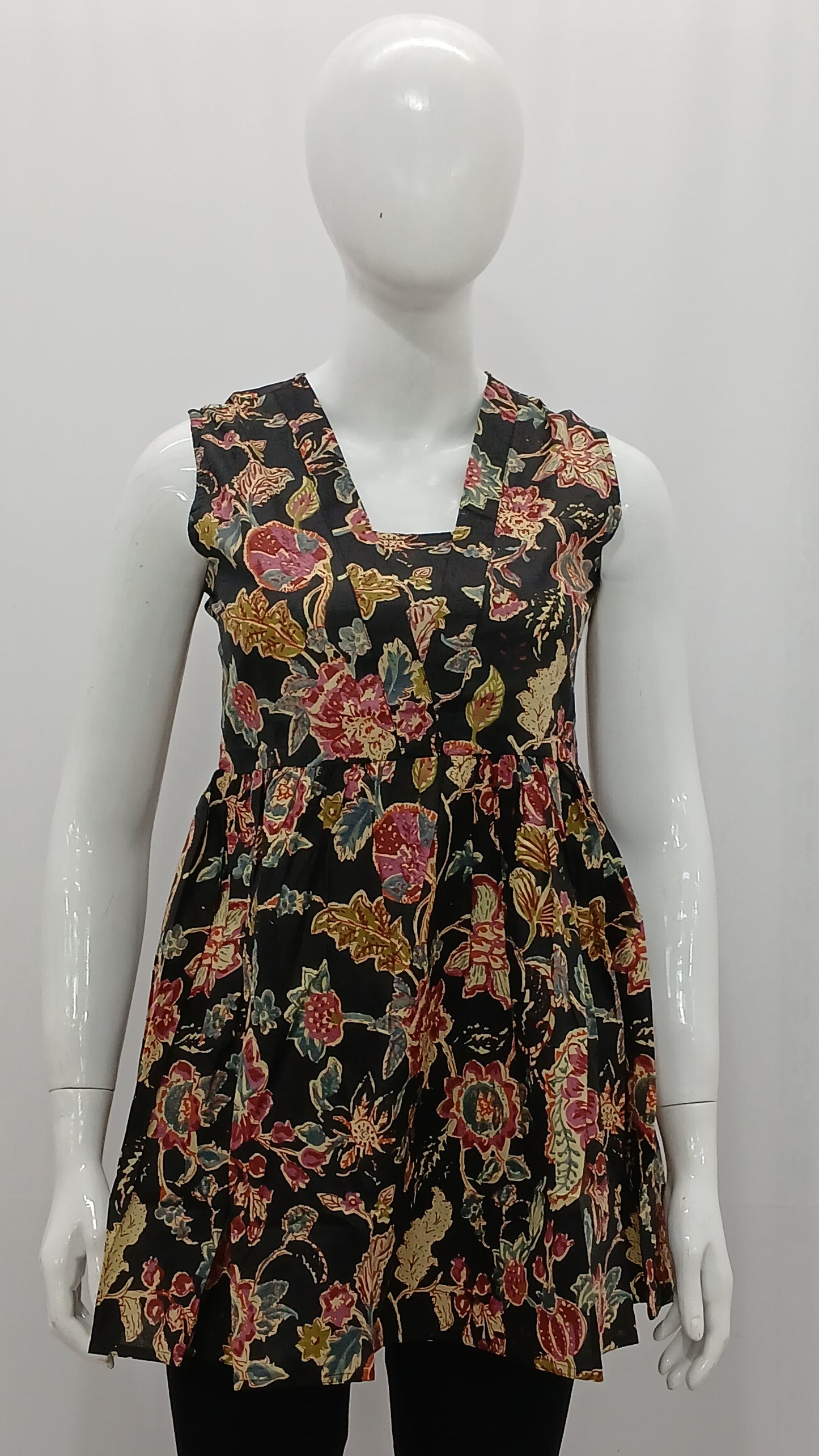 Cotton Sleeveless Short Kurti